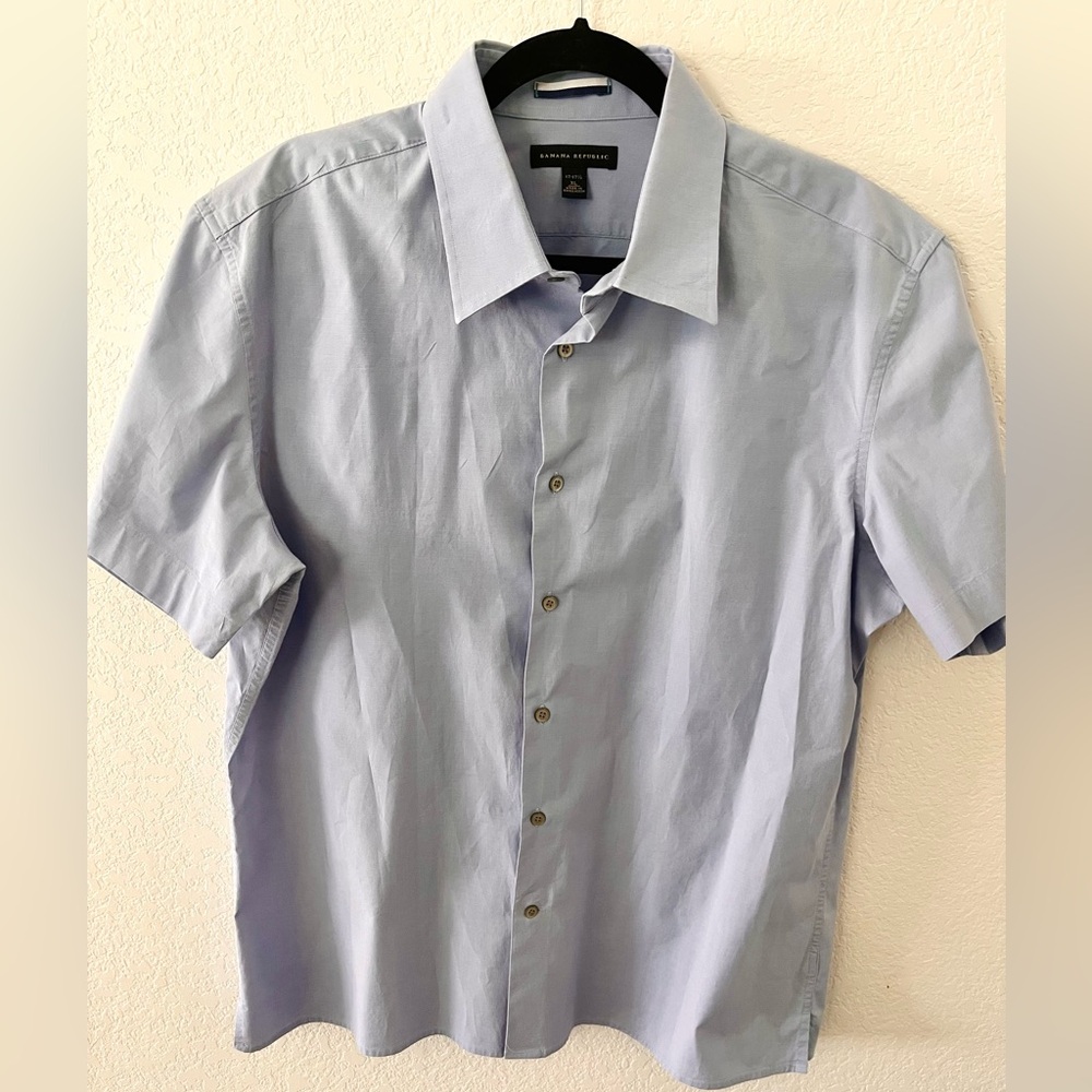 Men’s Short Sleeve Banana Republic Button Up Shirt, Size XL
